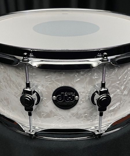 DW Performance Series 5.5x14 Snare Drum Maple White Marine Pearl
