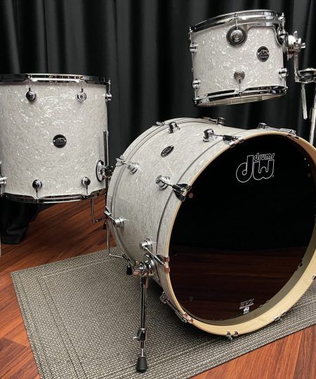 DW Drums Performance Series Maple 3pc White Marine Pearl Kit