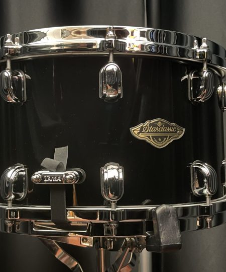 Alternative view of Tama drums Starclassic Walnut / Birch 8×14 snare drum Piano Black WBSS148 PBK