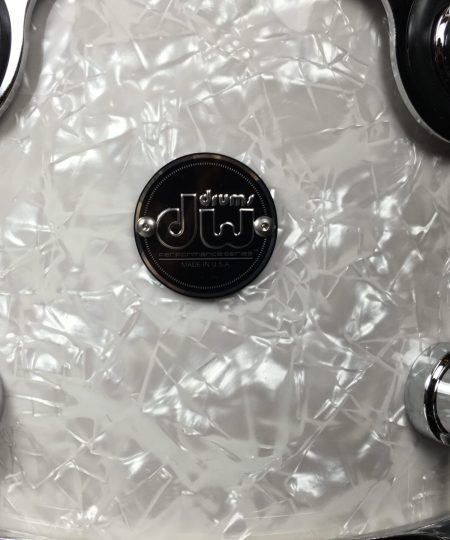 Alternative view of Drum Workshop Performance Series Maple White Marine Pearl 12, 14, 20 Kit