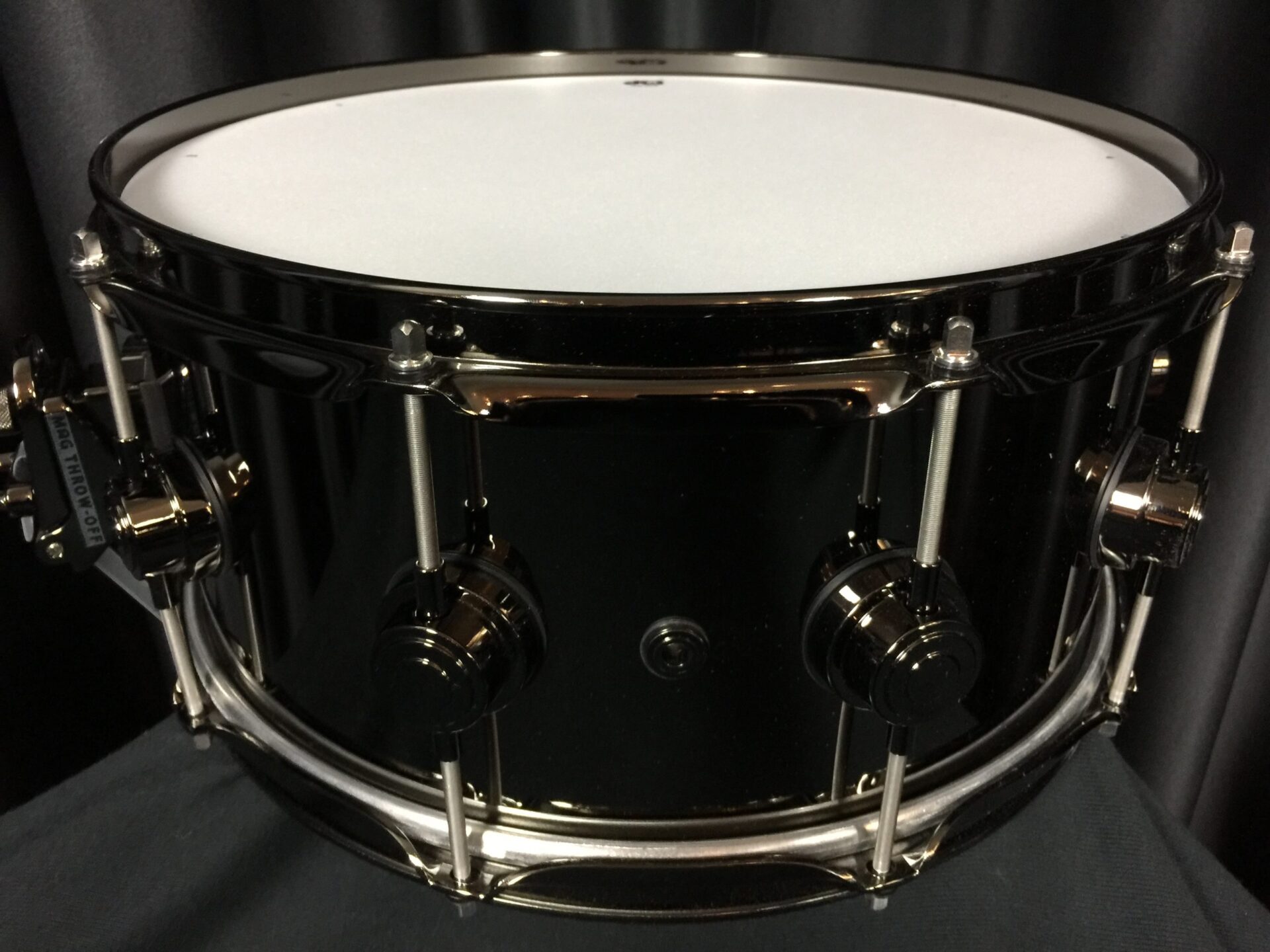 DW Collector's 6.5×14 Black Nickel Brass Snare with Black Nickel Hardware - Image 4