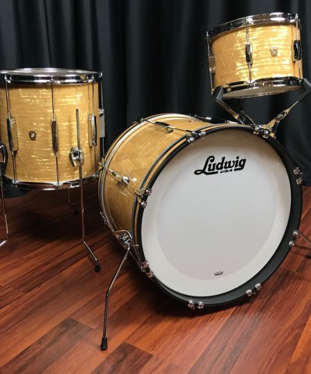 Ludwig Classic Maple Aged Onyx Drum Set Club Date 12, 14, 20