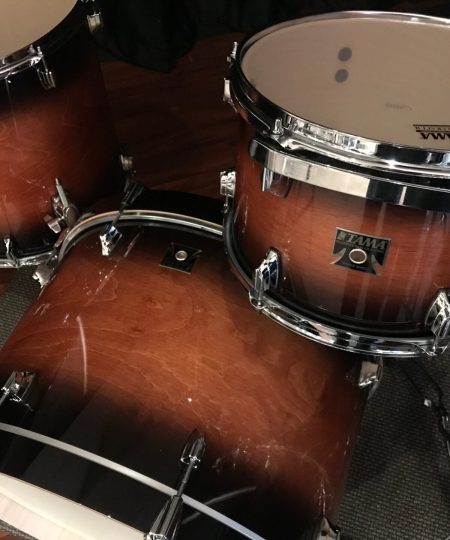 Alternative view of TAMA Superstar Classic Maple Mahogany Burst Lacquer 3pc Kit CL32RZS MHB