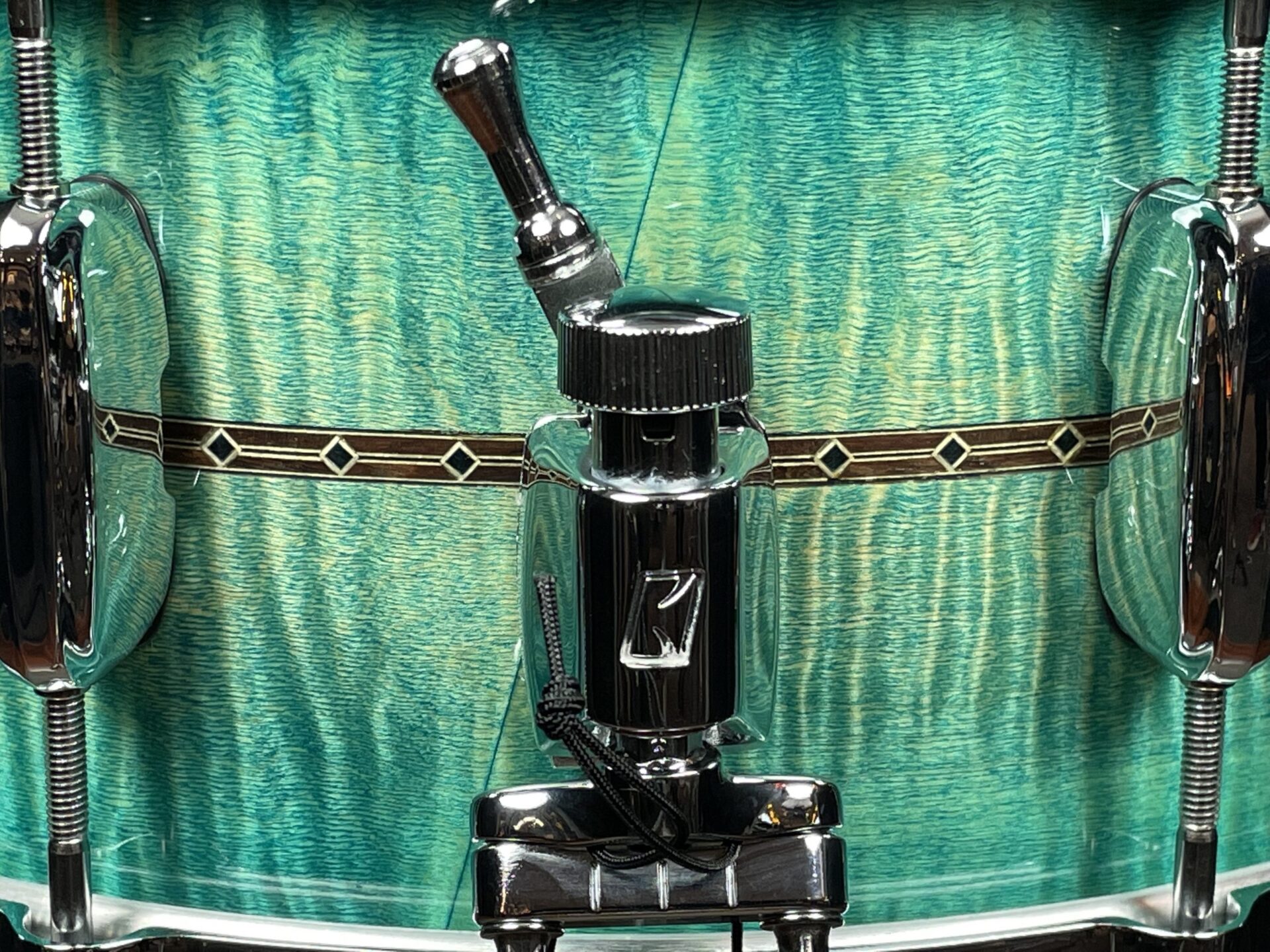 Tama Drums Star Maple 6.5x14 Emerald Sea Curly Maple Burst Snare Drum TMS1465SRECB - Image 3