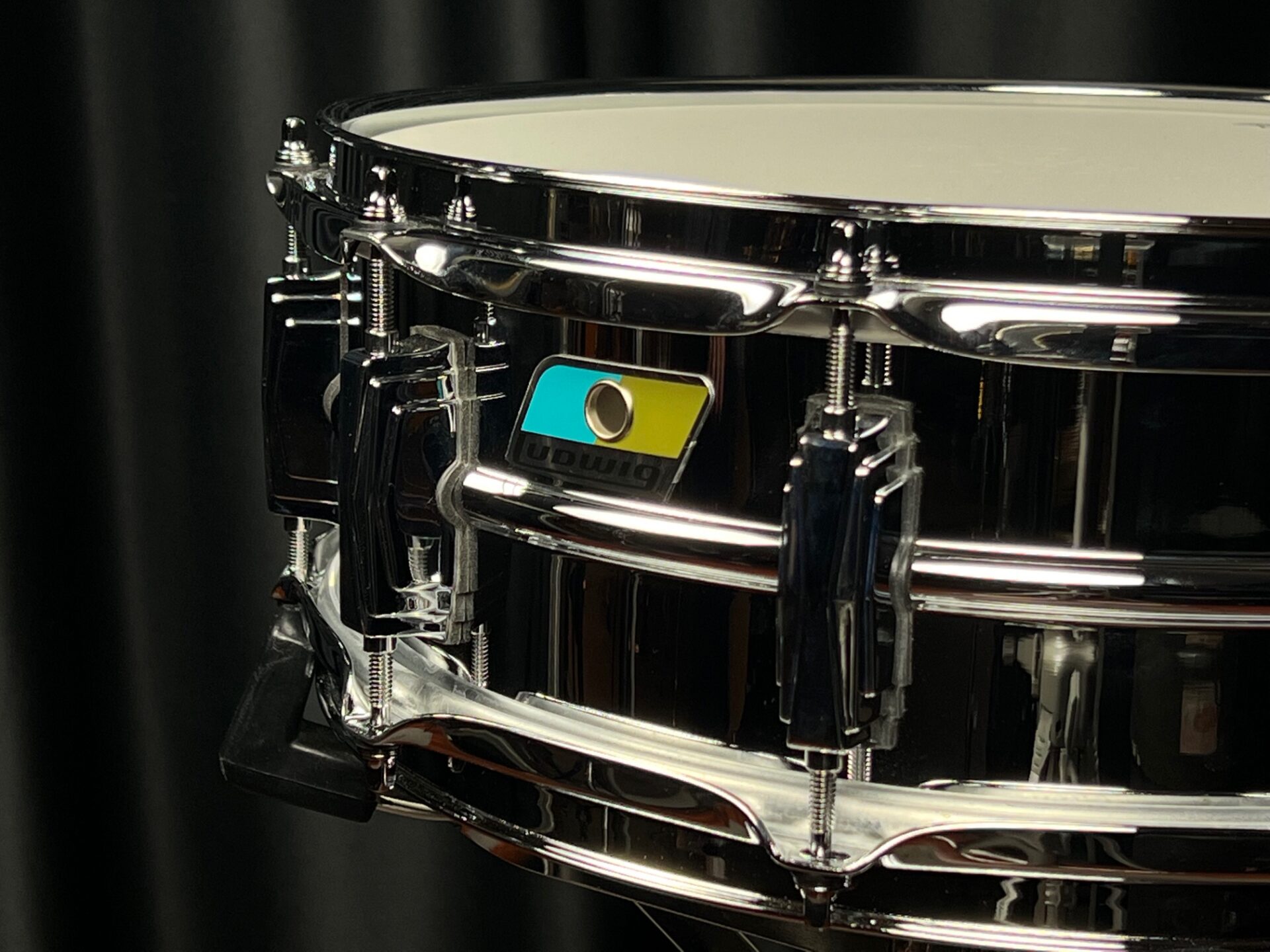 Ludwig Drums B-Stock LM400 Supraphonic 5x14 Chrome Over Aluminum Snare Drum - Image 2