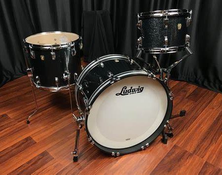 Ludwig Classic Maple USA Stingray Black Sparkle 3pc Kit w/ Silver Sparkle Accent Inlays