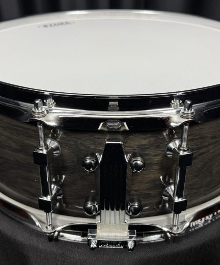 Alternative view of Tama MIJ Artwood Oak 5.5x14 Snare Drum Cherry Black Used