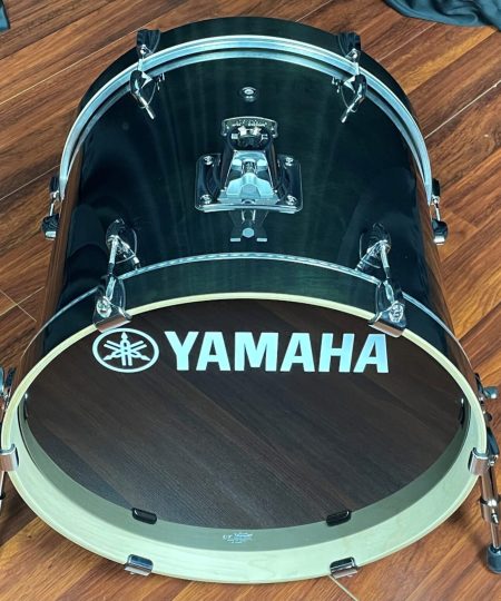 Alternative view of Yamaha Drums Stage Custom Birch 18 inch Raven Black Bass Drum