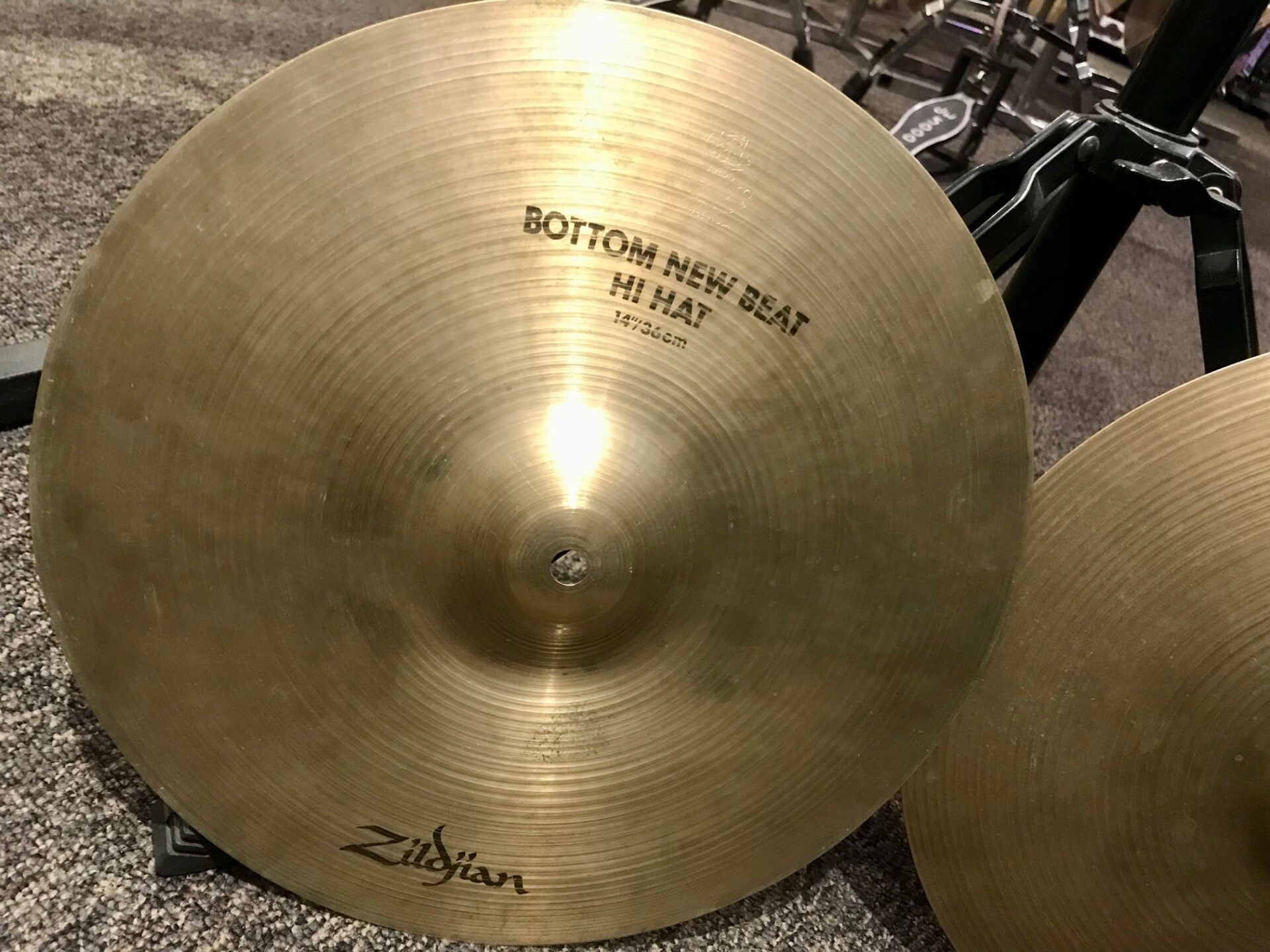 Zildjian Used Cymbals A 14 in. New Beat CO Stamp Hi Hat Cymbal Pair - Image 3