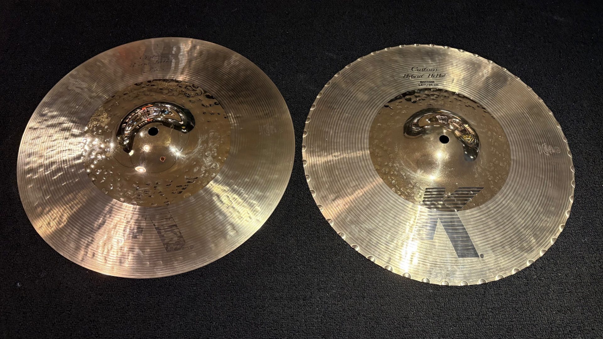 Zildjian Used K Custom Hybrid 14.25 in. Hi Hat Cymbal Pair 1099g T 1309g B