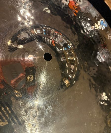 Alternative view of Zildjian Used 18 in. K Custom Fast Crash Cymbal 1288g