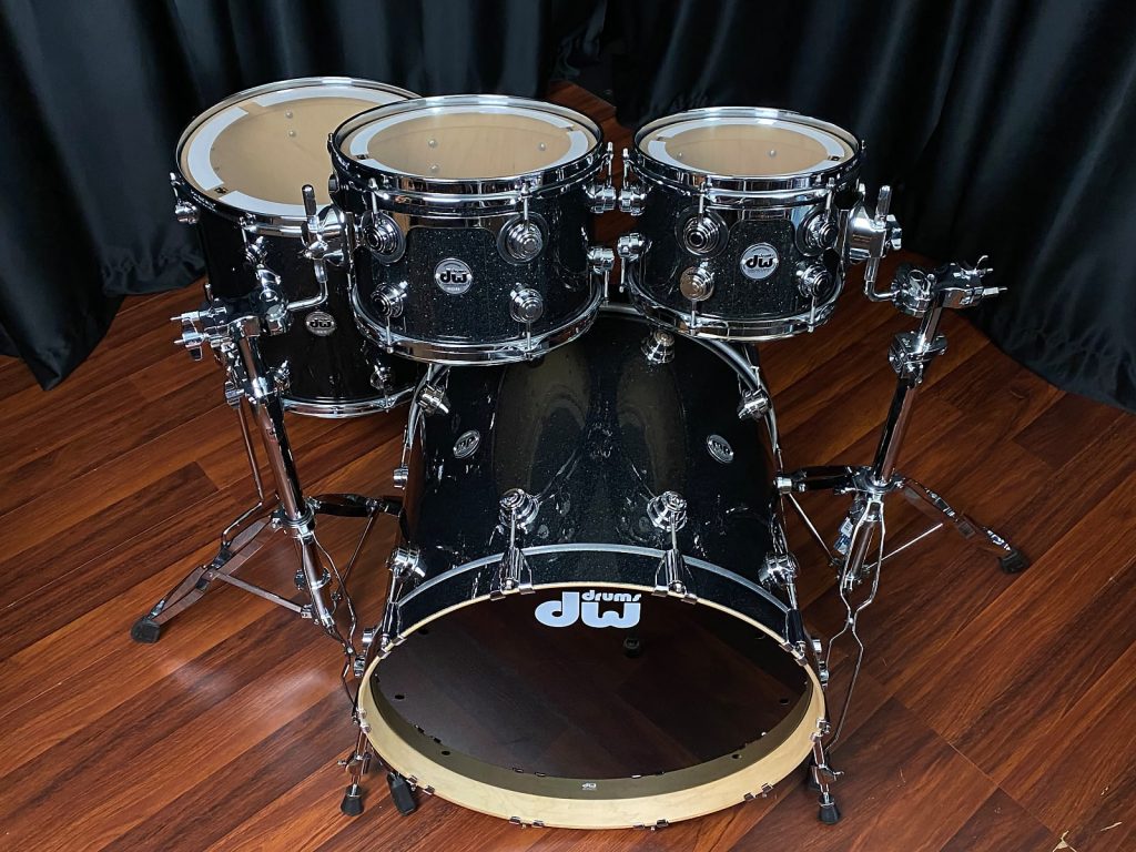 dw-drums-collector-s-pure-maple-ssc-black-ice-4pc-drum-set-dales-drum