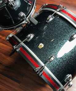 Ludwig Classic Maple Stingray two Black Sparkle three piece Drum Set