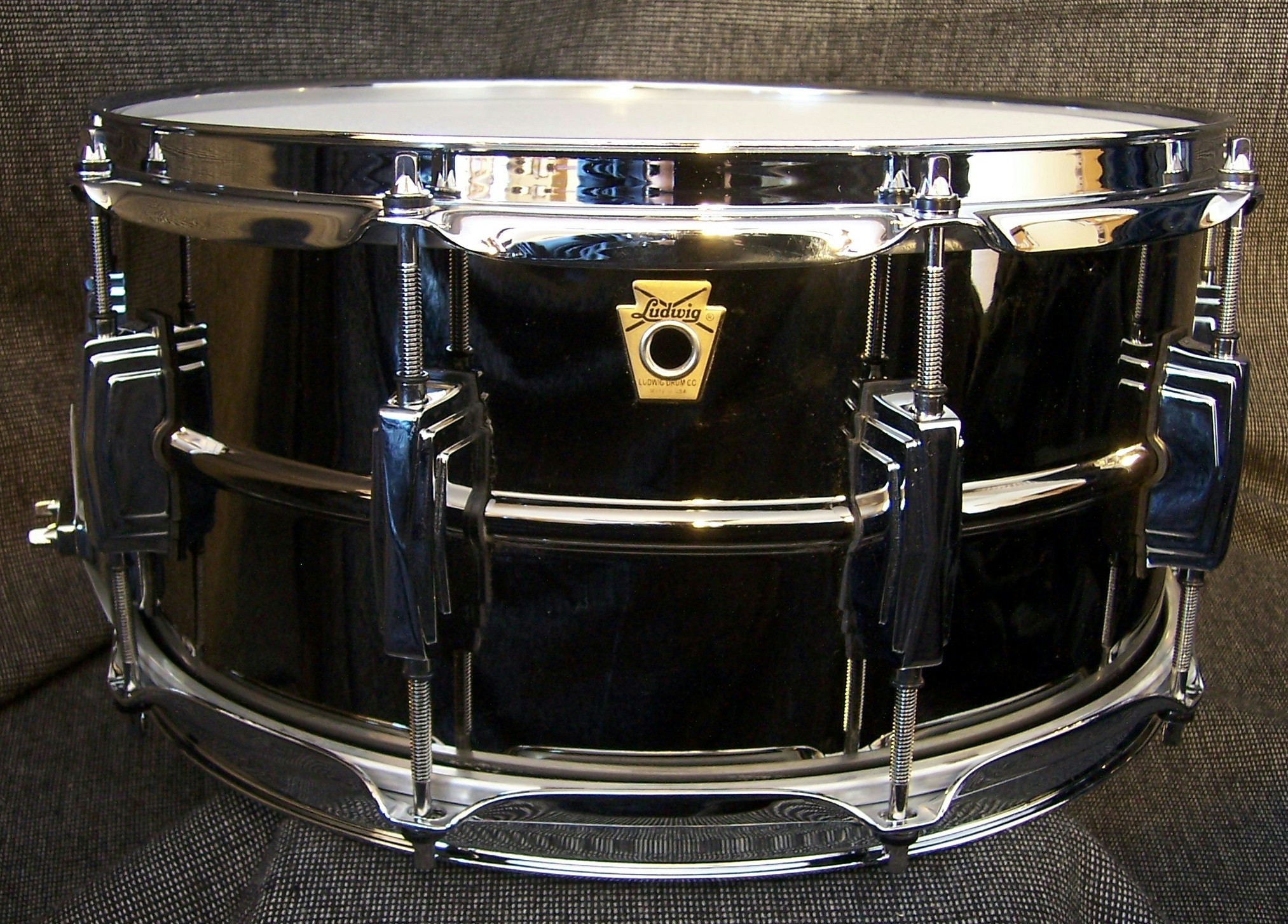 Ludwig USA Black Beauty 6.5x14 Brass Snare Drum LB417 - Dales Drum Shop 2023