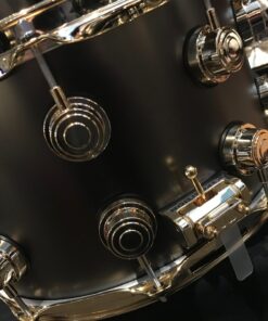 DW Drums Drum Workshop 8x14 in. Collector's Snare Black Satin Brass w/ Gold 5 DW Drums Drum Workshop 8×14 in. Collector’s Snare Black Satin Brass w/ Gold