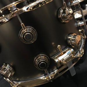 DW Drums Drum Workshop 8×14 in. Collector’s Snare Black Satin Brass w/ Gold
