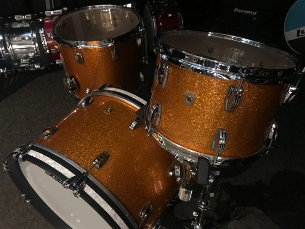 Ludwig Stingray Gold Sparkle with white marine pearl Accent
