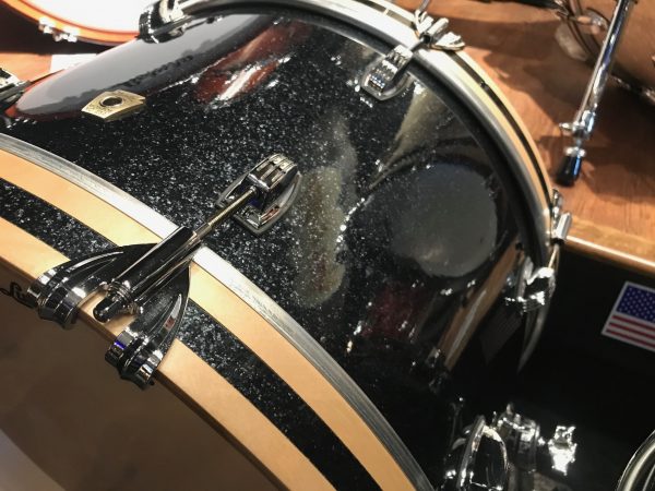 Ludwig Classic Maple Stingray Black Sparkle Satin Natural Hoops 