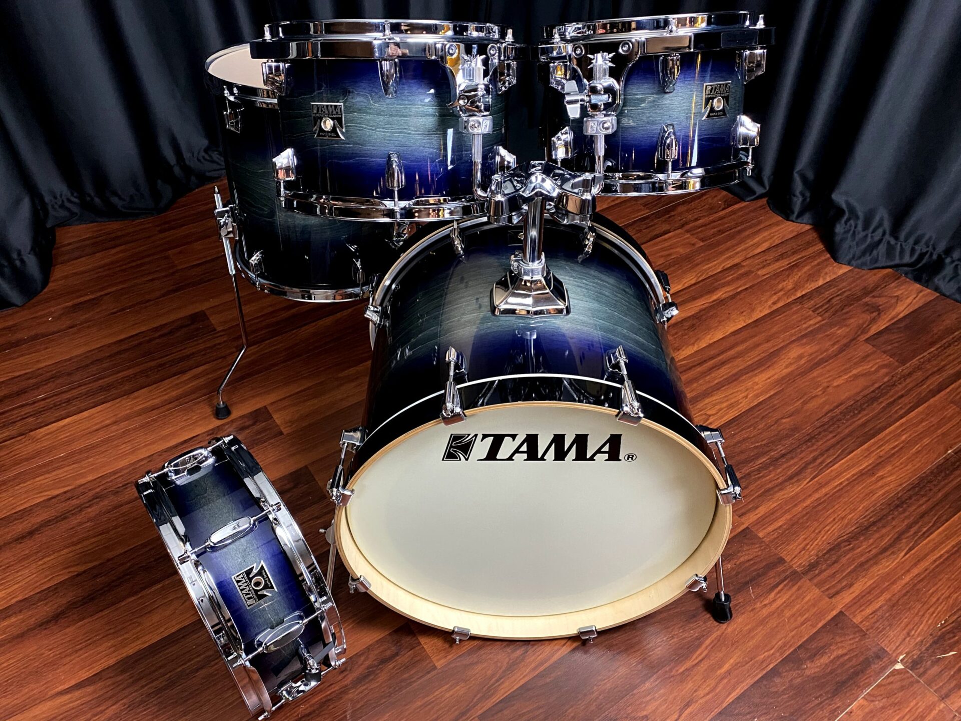 TAMA Superstar Classic Maple Dark Indigo Burst Lacquer 5pc Kit CL52KS DIB -  Dales Drum Shop 2024
