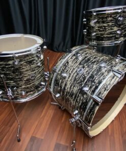 DW Collector's Series Drum Workshop Pure Maple 333 Black Oyster Glass 3pc kit DWCFP333BOG3P 11 DW Collector’s Series Drum Workshop Pure Maple 333 Black Oyster Glass 3pc kit