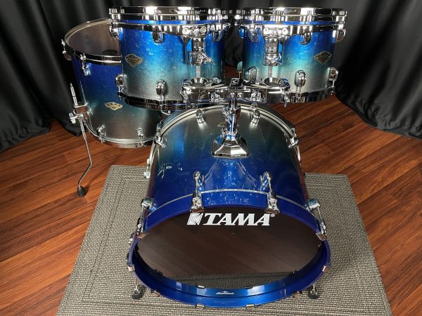 TAMA Drums Starclassic Walnut Birch Molten Blue Ice Fade 4pc Kit WBS42S MBI