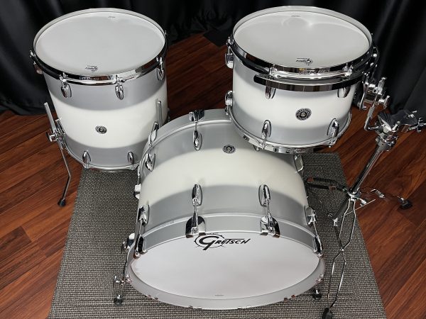 Gretsch Drums USA Brooklyn 9×13, 16×16, 14×22 Silver Mist Duco Set