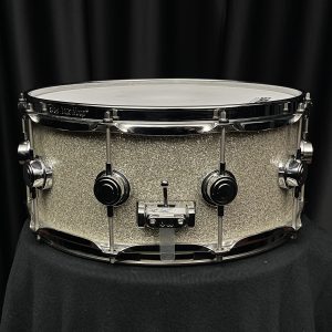 DW 6×14 Drum Workshop Collector’s Pure Maple SSC Broken Glass Snare Drum Used