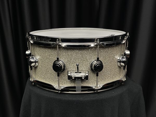 DW 6×14 Drum Workshop Collector’s Pure Maple SSC Broken Glass Snare Drum Used