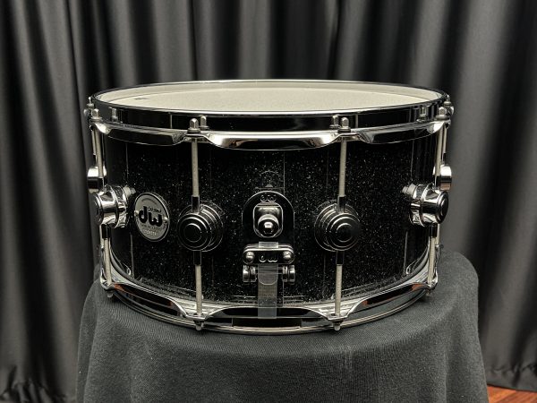 DW six point five by fourteen snare Drum Workshop Collector’s Pure Maple SSC Black Ice Snare Drum throw off