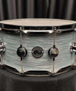 DW 6.5×14 Drum Workshop Collector’s Pure Maple SSC Pale Blue Oyster Snare Drum Logo Side View