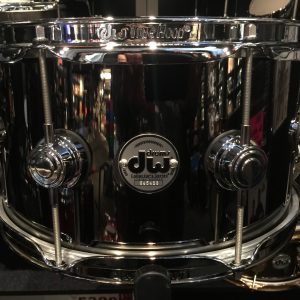 DW Drums 7×13 in. Collector’s Series Snare Black Nickel Over Brass Chrome Hardware