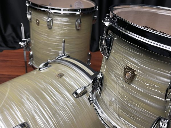 Ludwig Classic Maple Olive Oyster Downbeat kit 8x12 14x14 14x20 close up view