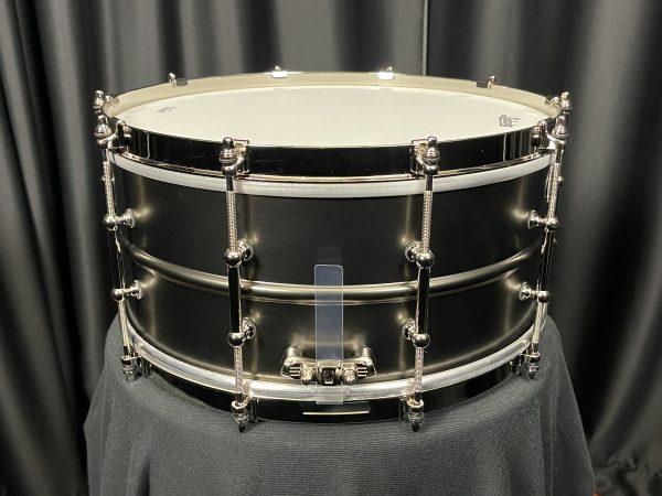 ludwig black beauty satin deluxe snare drum brass with black nickel finish nickel plated hardware tube lugs and single flanged hoops snare butt