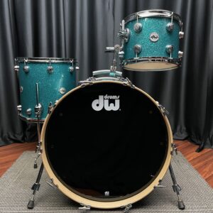 used DW maple collector's 3 piece drum set in teal glass