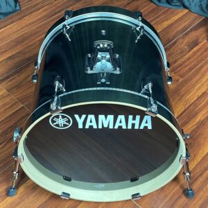 Yamaha Raven Black Stage Custom eighteen inch bass drum