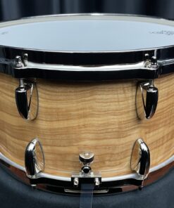 Gretsch USA seven by fourteen inch 140th anniversary snare drum with case showing snare butt
