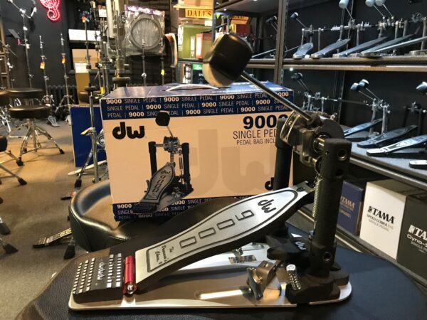 DW Used 9000 Single Pedal With Bag