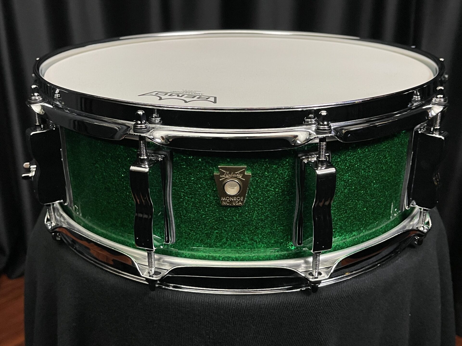 Ludwig Used Drums Classic Maple USA 5×14 Green Sparkle Snare Drum 