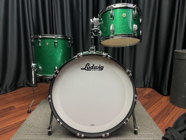 Ludwig Used Classic Maple Pro Beat Set in Green Sparkle Front