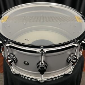 DW Design Series 6.5x14 Aluminum Snare Drum Snare Side