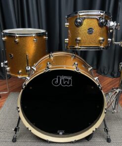 Drum Workshop Performance Series USA Maple Three Piece Gold Sparkle Kit Audience View