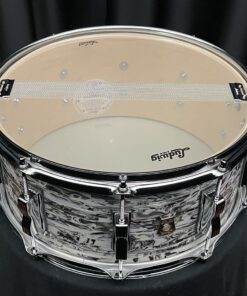 Ludwig Drums Classic Maple USA 6.5×14 White Abalone Snare Drum 9 Ludwig Classic Maple White Abalone Snare Side