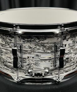 Ludwig Drums Classic Maple USA 6.5×14 White Abalone Snare Drum 8 Ludwig Classic Maple White Abalone Snare Butt