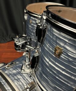 Ludwig Classic Maple Sky Blue Pearl Set Tom Close Up