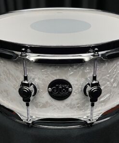 DW Performance Series Maple White Marine Pearl 5.5x14 Snare Drum Front