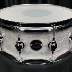 DW Performance Series Maple White Marine Pearl 5.5x14 Snare Drum Front