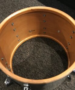 Slingerland Vintage 9 x 13 Silver Sparkle Tom 70's Niles 14 Slingerland Niles Vintage 9 x 13 Tom in Silver Sparkle Showing Interior