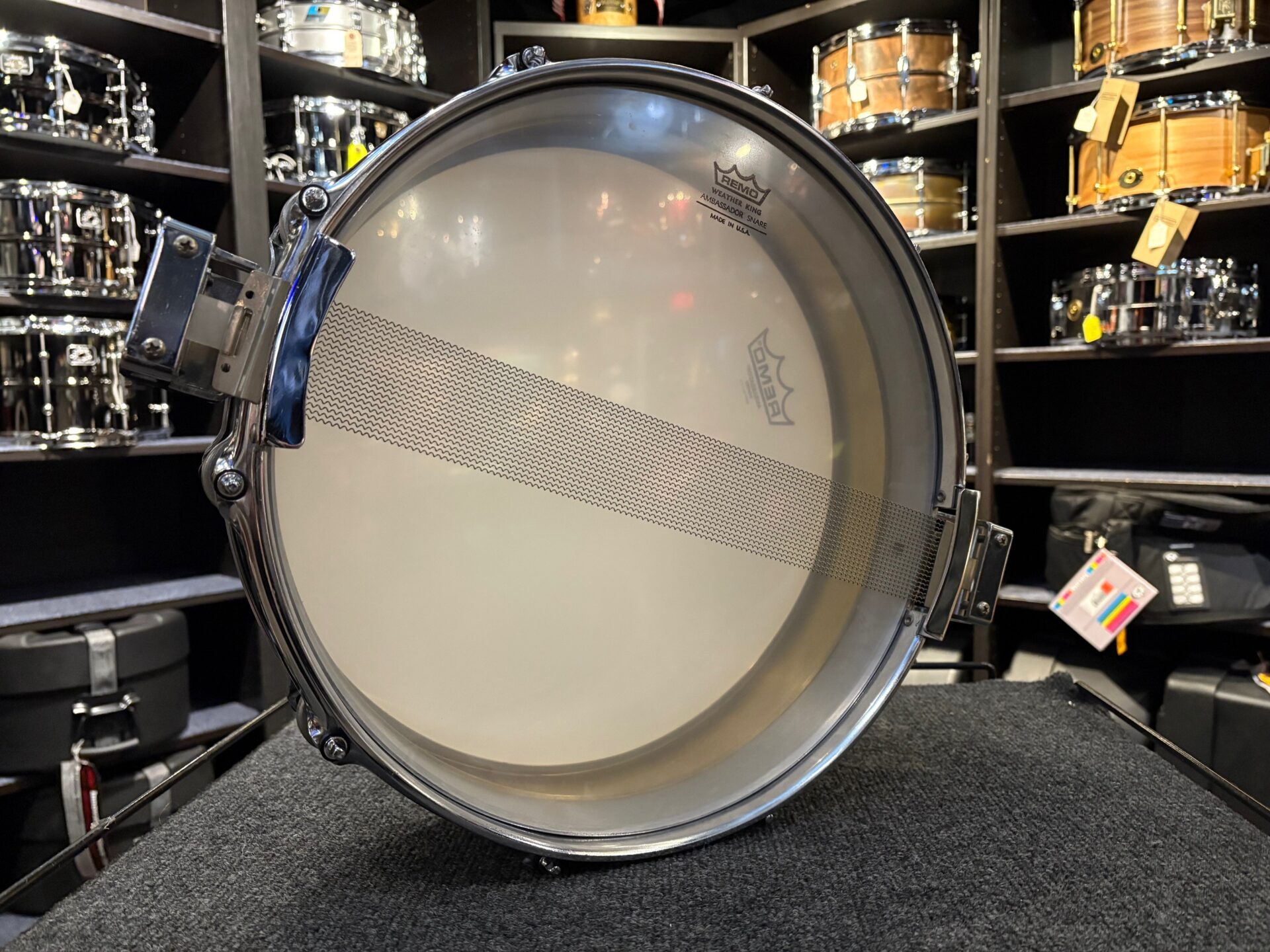 CB700 Gibraltar Vintage Brass Free Floater Piccolo Snare 3.5x14 5 CB700 Brass Free Floating Piccolo Snare Side