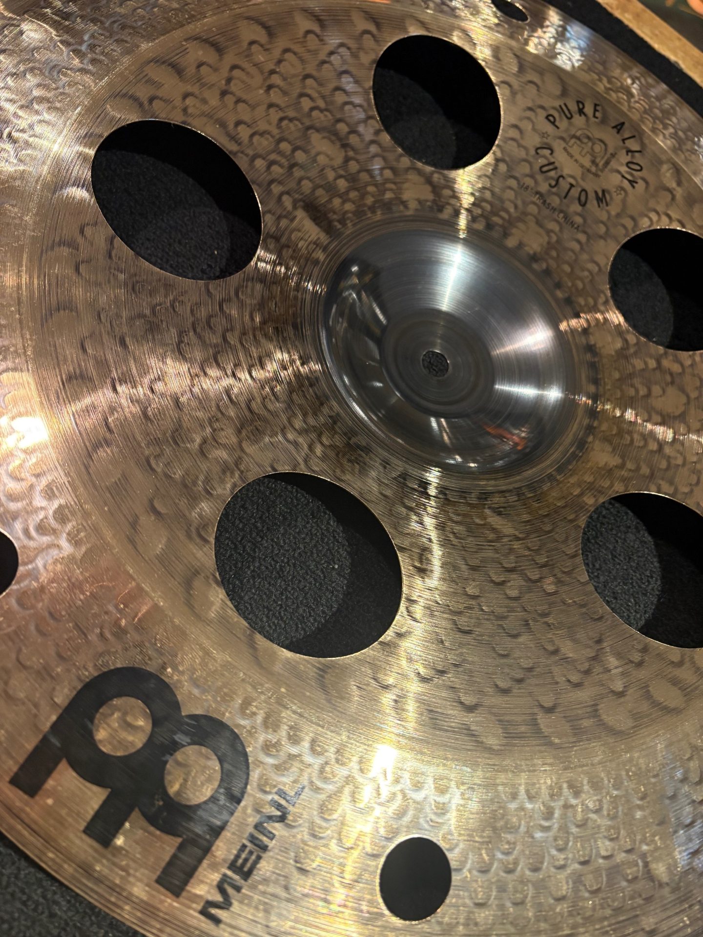 Meinl Used Pure Alloy Custom 18 in. Trash China Cymbal 1105g 2 Meinl Used 18 Inch Pure Alloy Custom Trash China Cymbal Bell and Logo