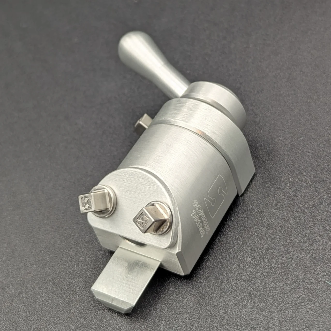 Sonique Nato-1 XL Continually adjustable Snare Drum Throw-Off